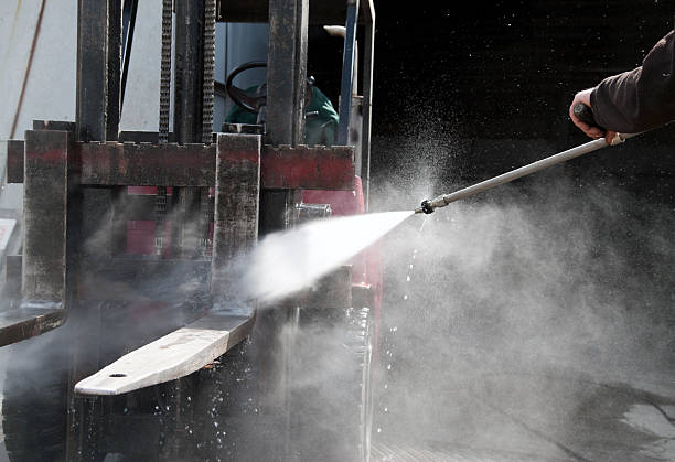 Best Sidewalk Pressure Washing  in West Lawn, PA